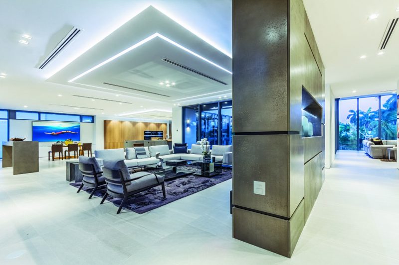 The Italian porcelain tile is 48"×24" with oak woods throughout. Photography: Myro Rosky Photography.