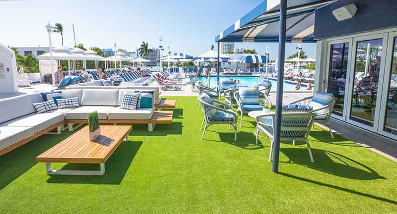 High Tide Lounge at the Bahia Mar Fort Lauderdale Beach – a DoubleTree by Hilton